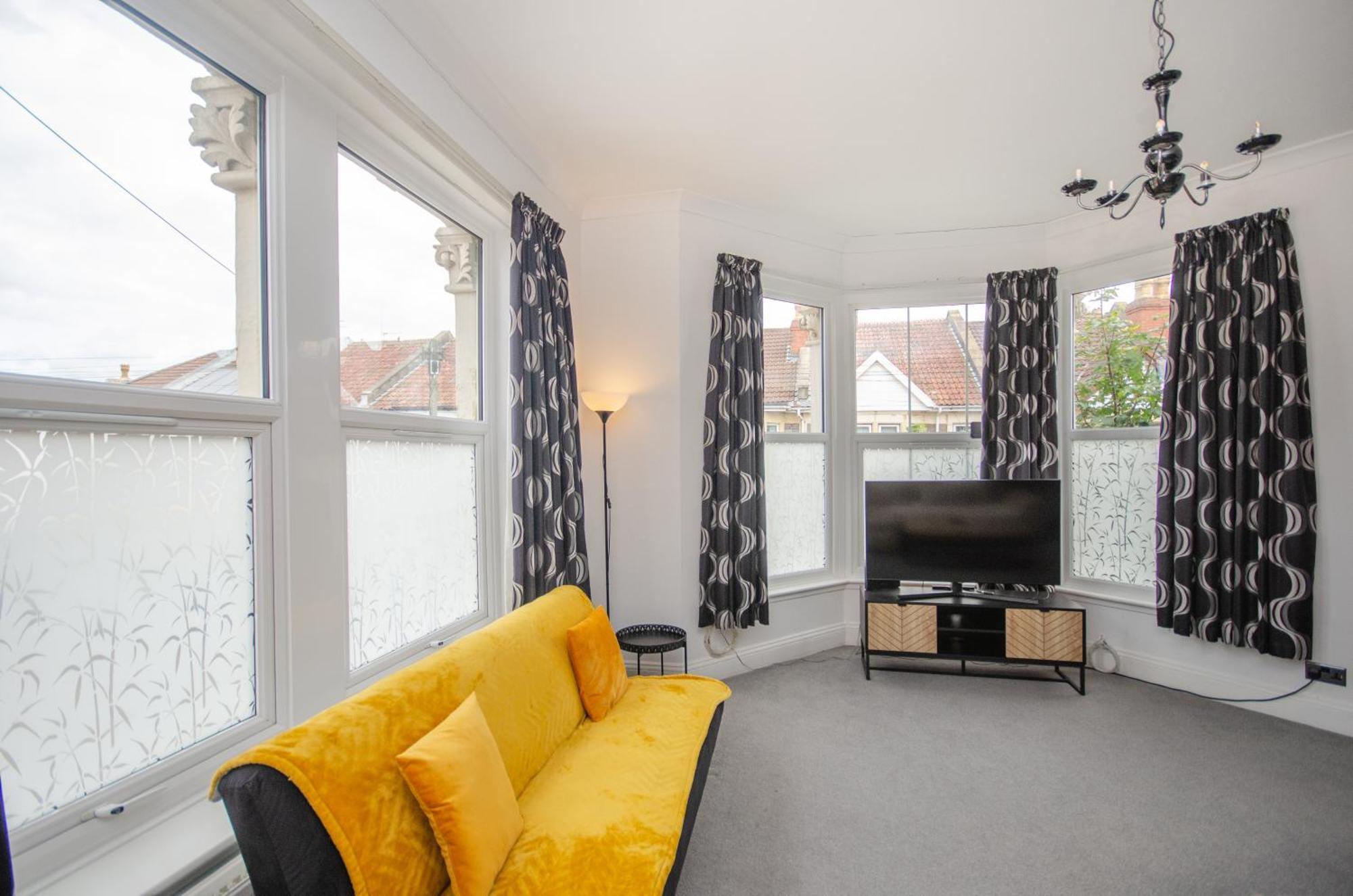 Stylish 91Sqm Victoria 2 Bedroom Apartment Bristol Bagian luar foto