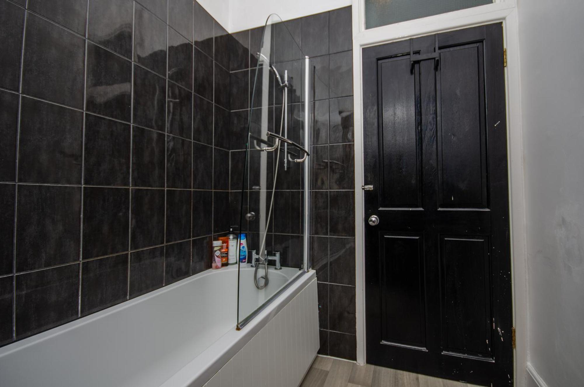 Stylish 91Sqm Victoria 2 Bedroom Apartment Bristol Bagian luar foto