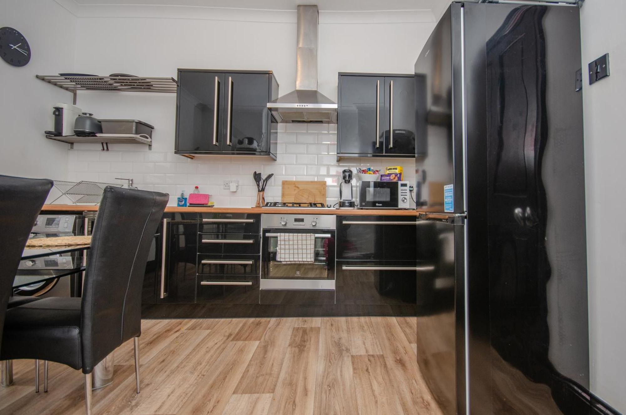 Stylish 91Sqm Victoria 2 Bedroom Apartment Bristol Bagian luar foto