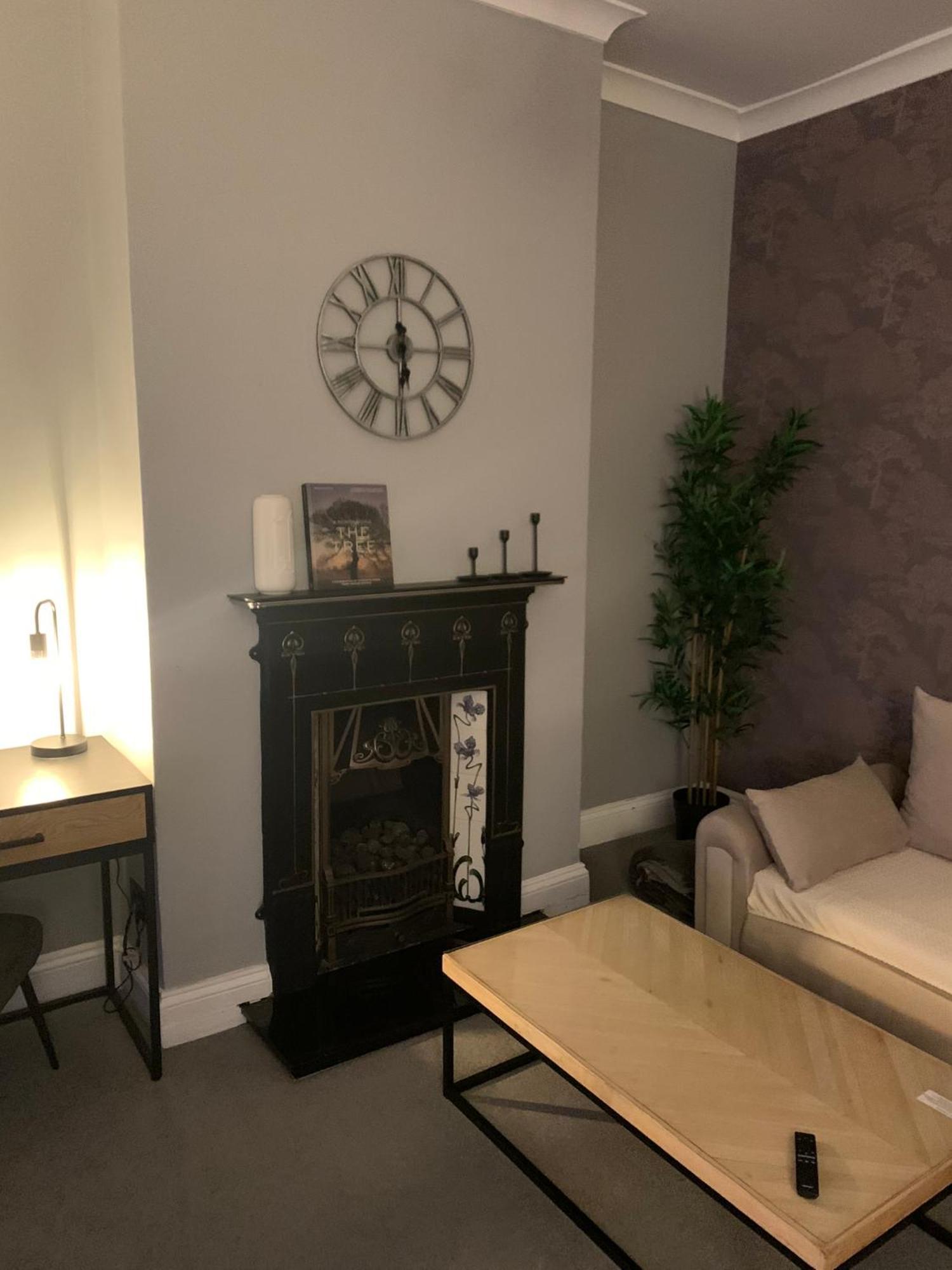 Stylish 91Sqm Victoria 2 Bedroom Apartment Bristol Bagian luar foto